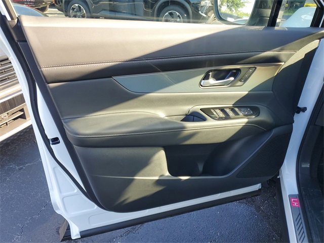 New 2025 Nissan Murano SL image 5