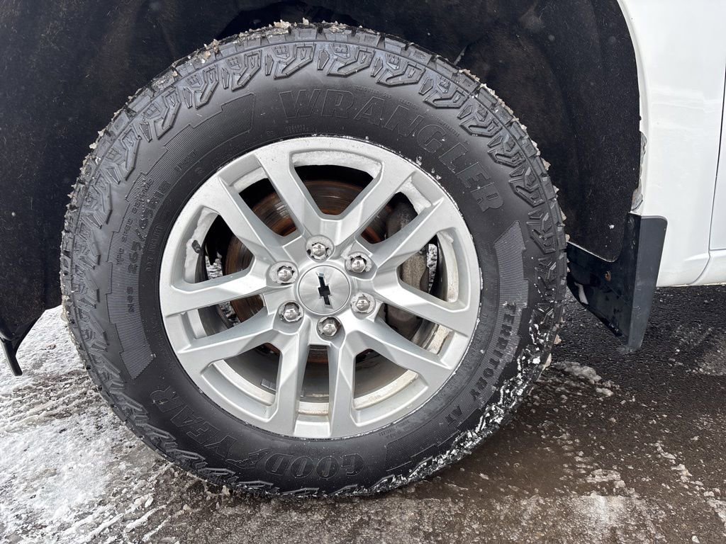 Used 2021 Chevrolet Silverado 1500 RST image 9