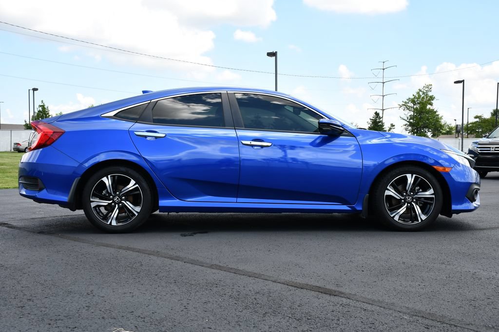 Used 2018 Honda Civic Touring image 8