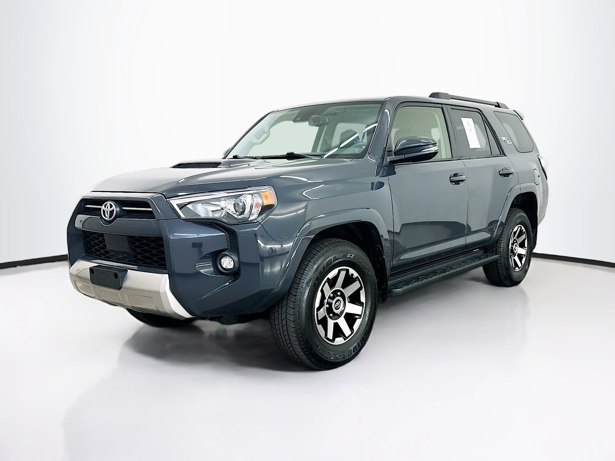 Used 2024 Toyota 4Runner TRD Off-Road Premium AWD/4WD image 3