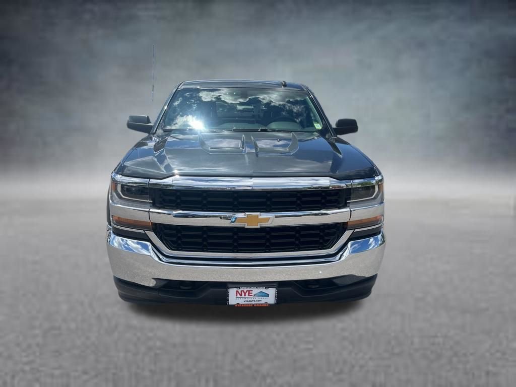 Used 2018 Chevrolet Silverado 1500 LS w/ Trailering Package AWD/4WD image 9