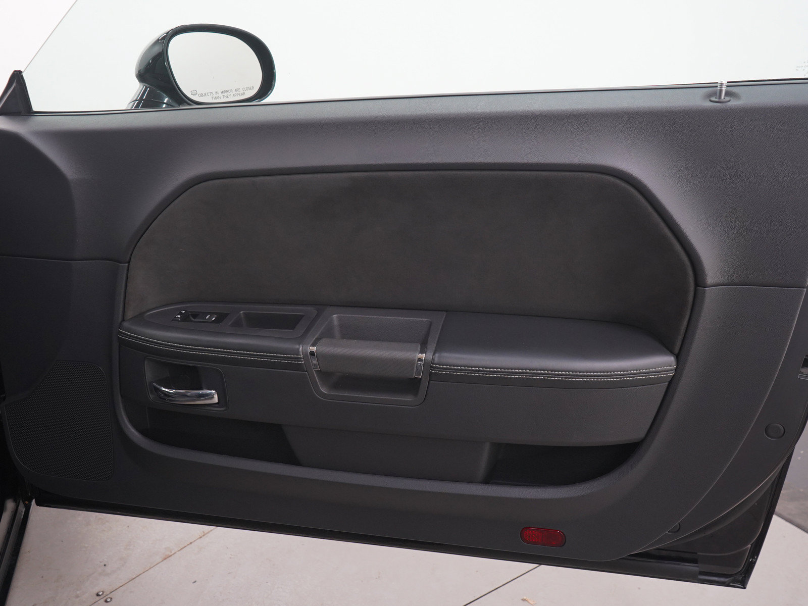Used 2008 Dodge Challenger SRT8 RWD image 15