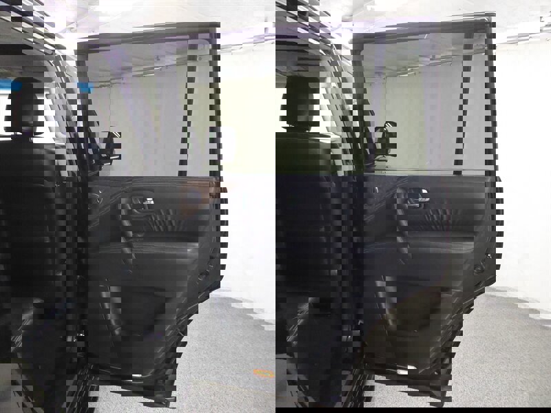 Used 2015 INFINITI QX80 Luxe w/ 22" Wheel Package image 44