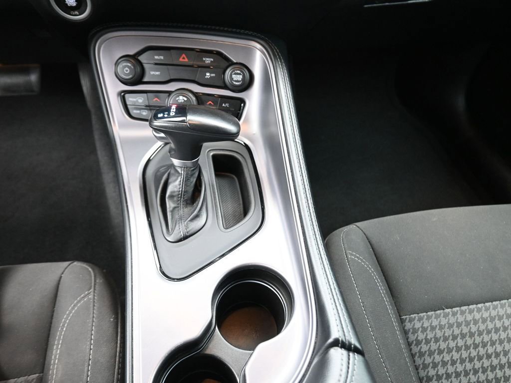 Used 2023 Dodge Challenger SXT image 11