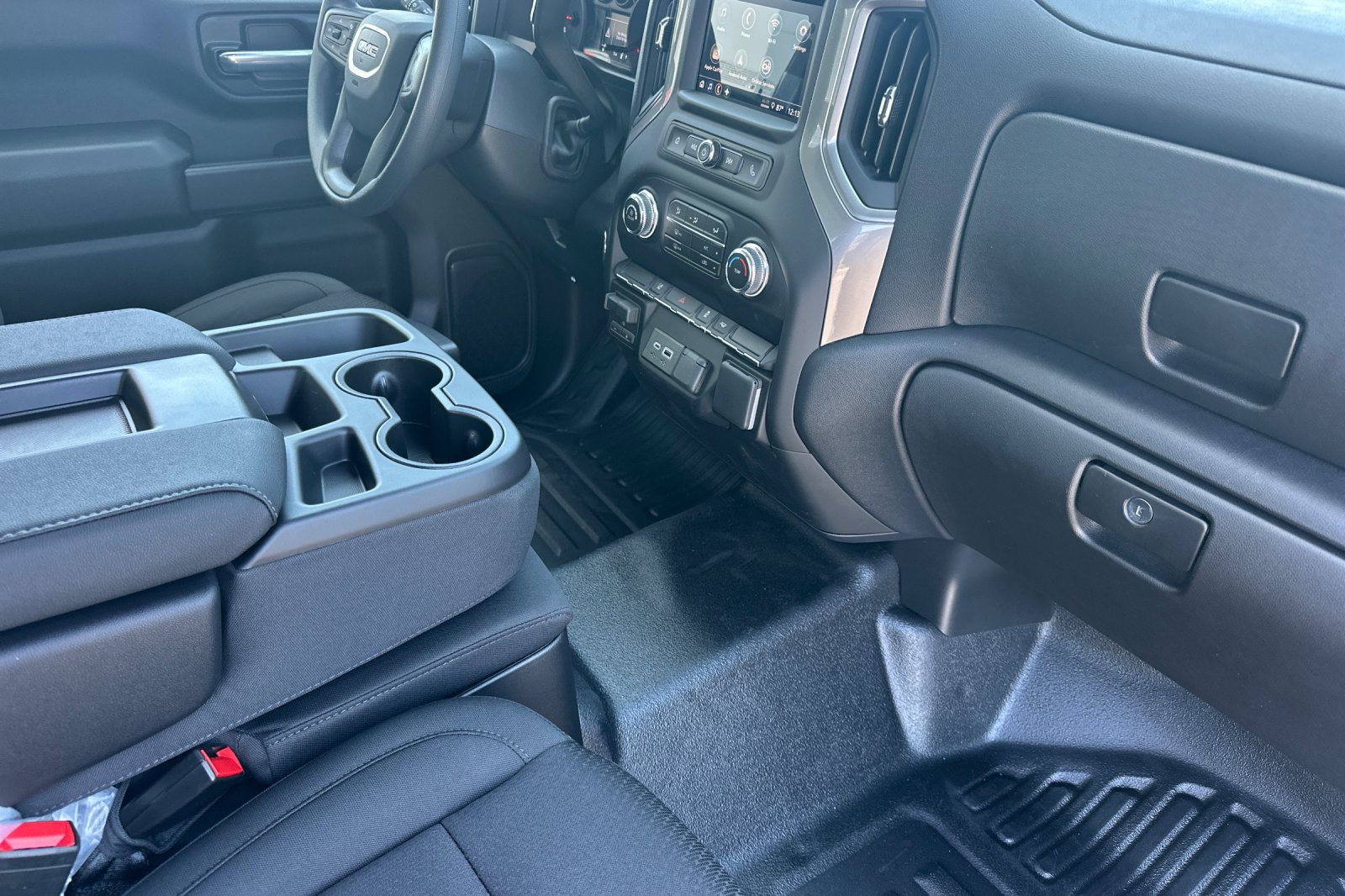 New 2026 GMC Sierra 2500 Pro w/ Convenience Package RWD image 14