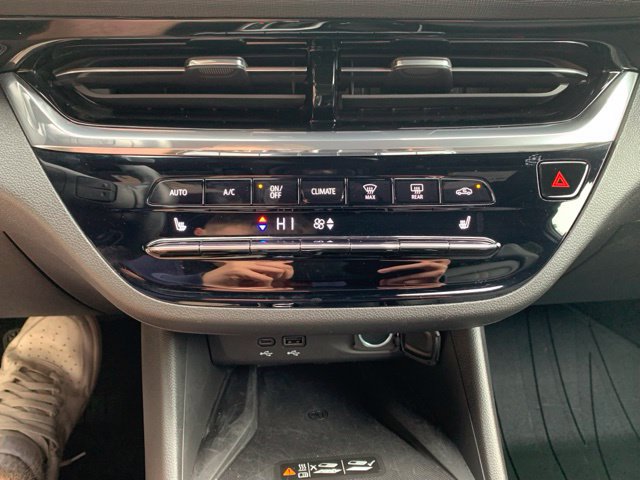Used 2025 Buick Envista Avenir FWD image 31