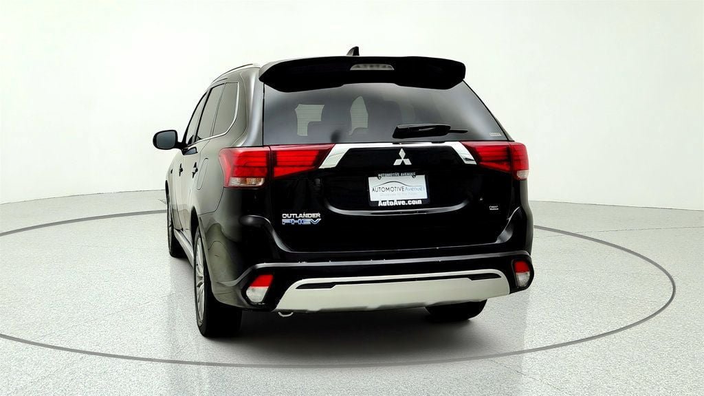 Used 2020 Mitsubishi Outlander SEL AWD/4WD image 6