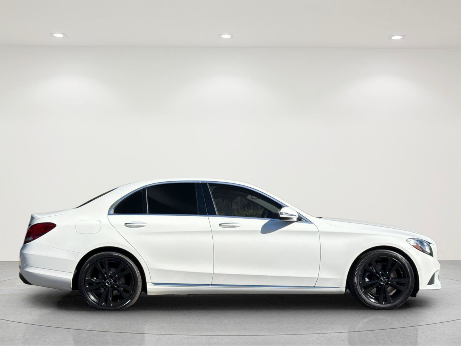 Used 2016 Mercedes-Benz C 300 Sedan image 6