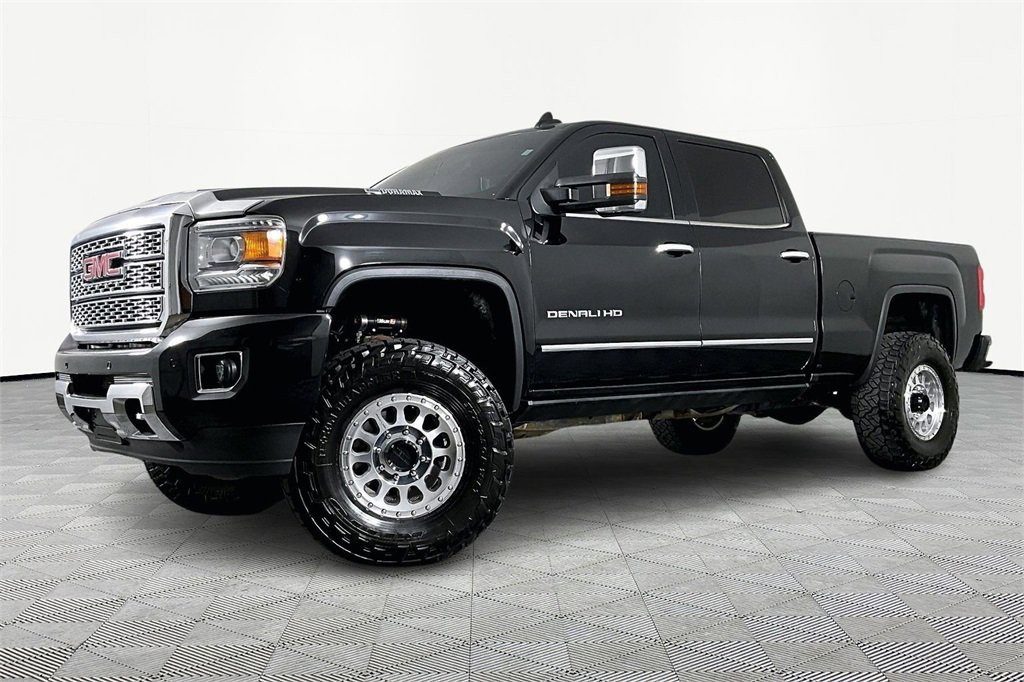 Certified 2019 GMC Sierra 2500 Denali w/ Duramax Plus Package image 1