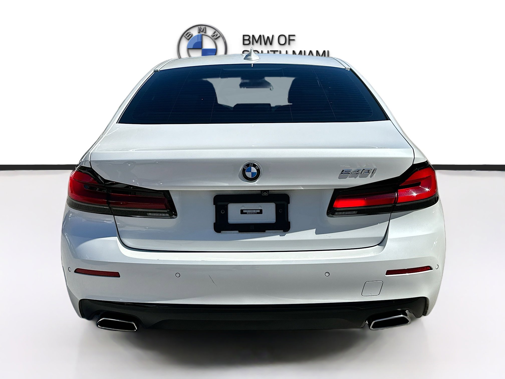 Certified 2023 BMW 540i w/ Premium Package image 5