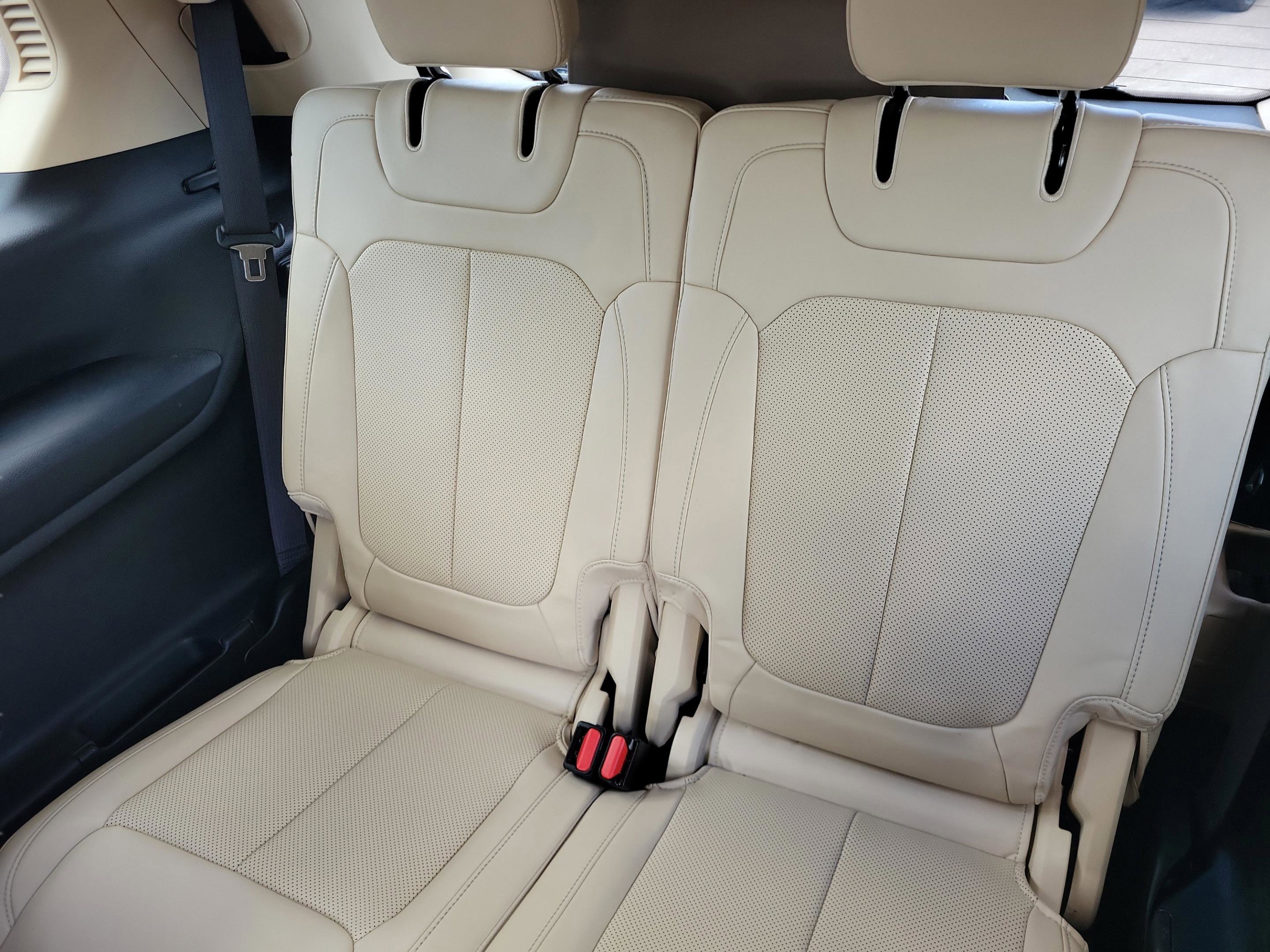 Used 2022 Jeep Grand Cherokee L Limited w/ Luxury Tech Group II image 15