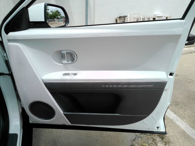 Used 2022 Hyundai Ioniq 5 SEL w/ Cargo Package RWD image 19