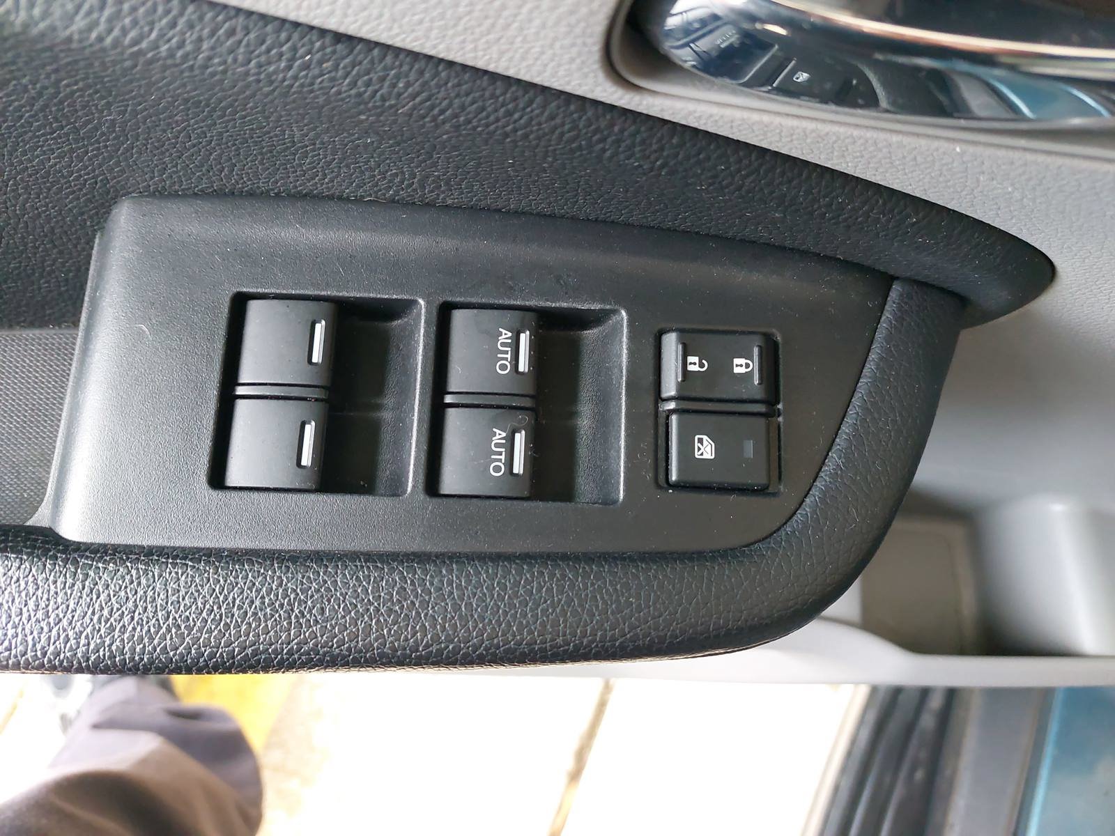 Used 2017 Honda Pilot EX-L image 29
