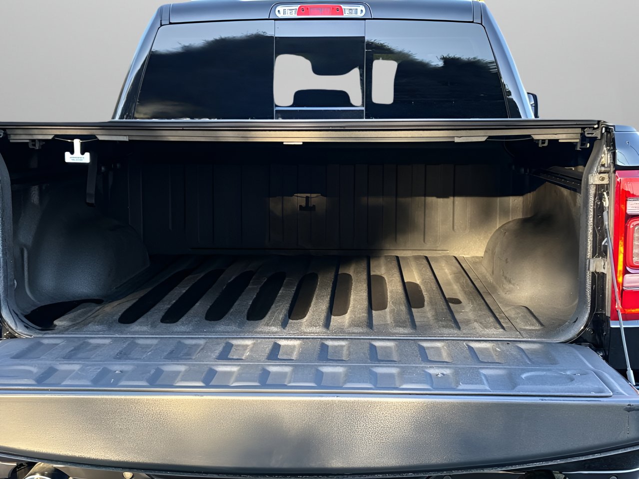 Used 2023 RAM 1500 Laramie image 8