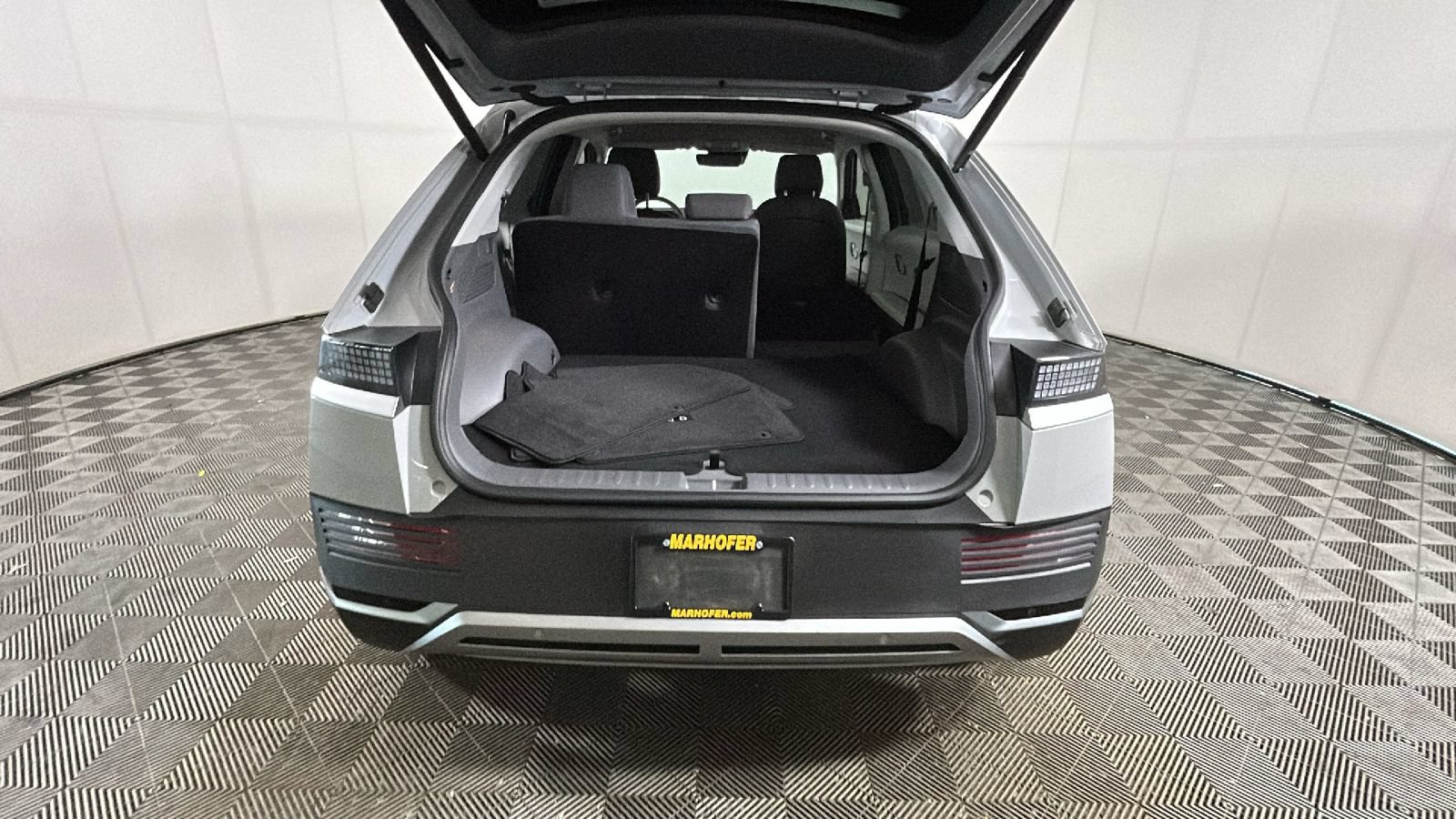 Used 2024 Hyundai Ioniq 5 SEL RWD image 28