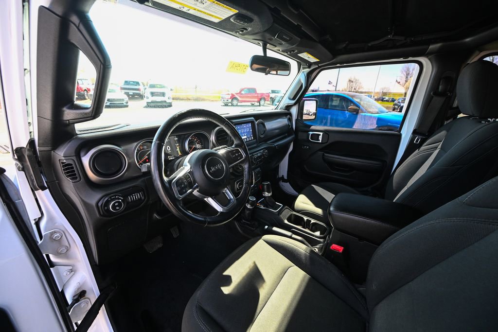 Used 2020 Jeep Gladiator Sport w/ Quick Order Package 24S image 17