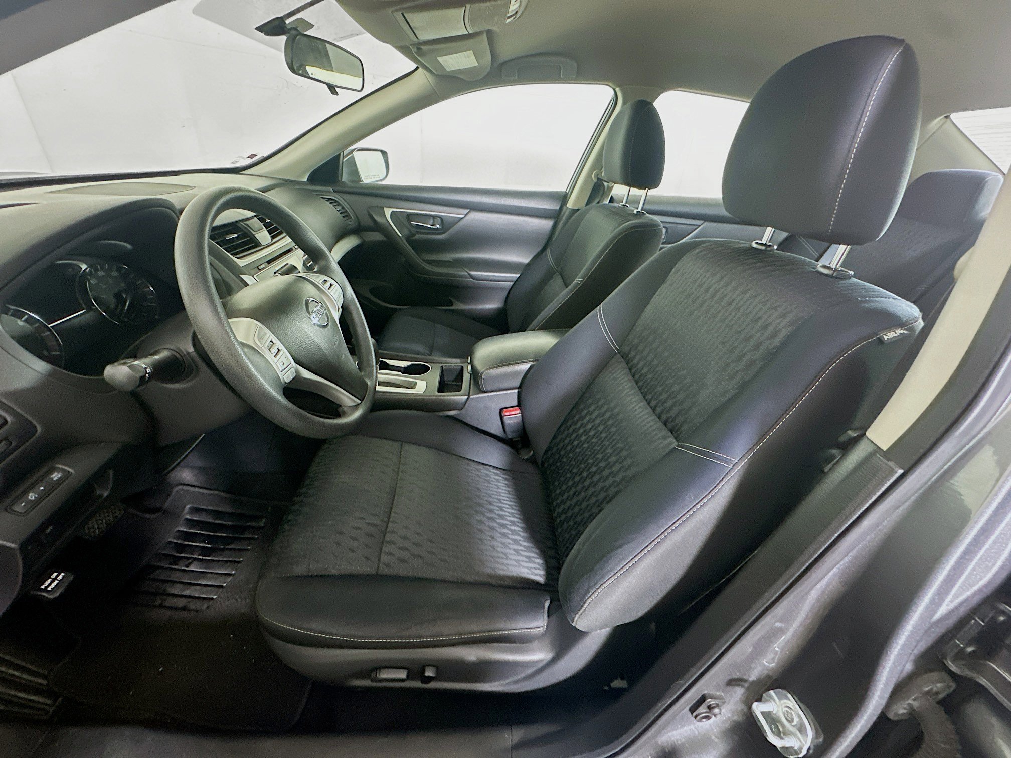 Used 2017 Nissan Altima 2.5 S w/ Power Driver Seat Package FWD image 13
