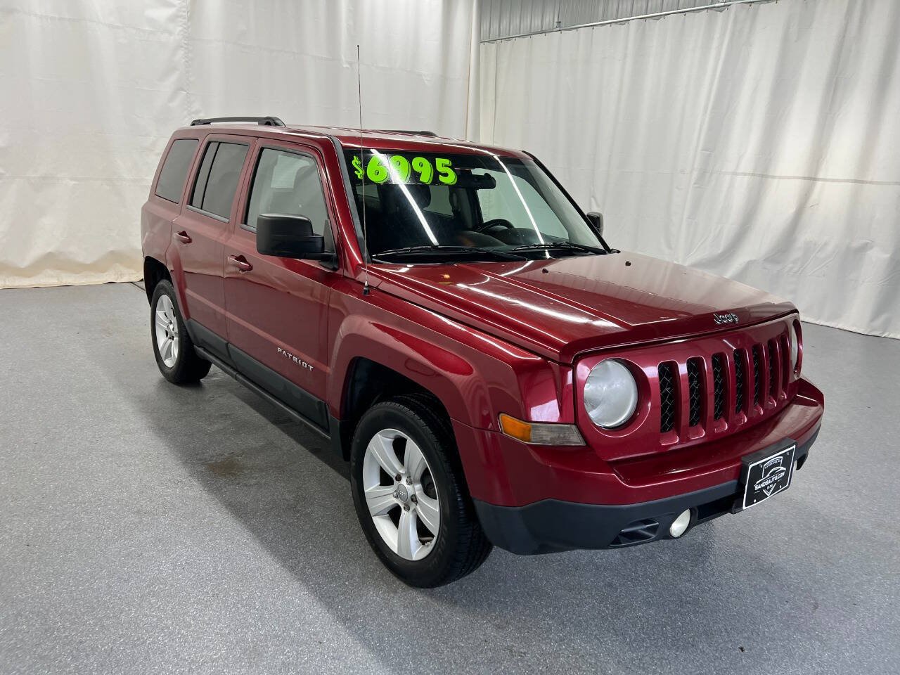 Used 2012 Jeep Patriot Latitude AWD/4WD image 3