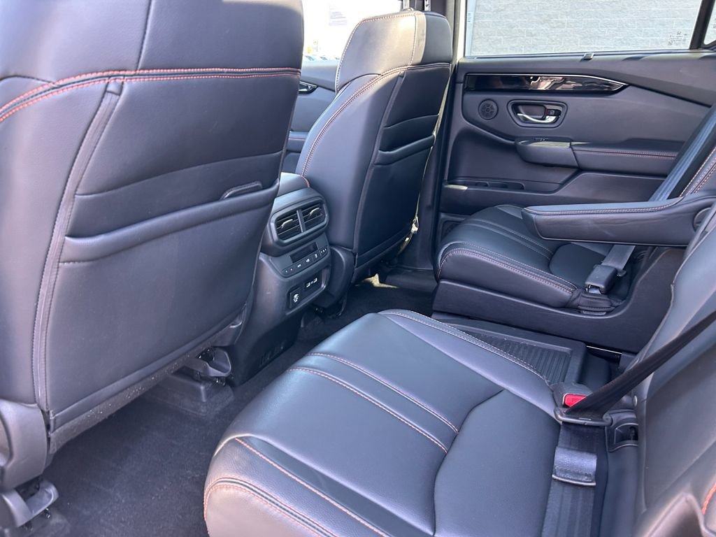 Used 2023 Honda Pilot TrailSport image 22