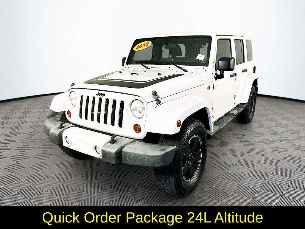 Used 2012 Jeep Wrangler Unlimited Sahara AWD/4WD image 5