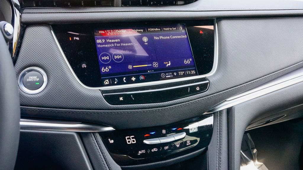 New 2026 Cadillac XT5 Luxury image 16