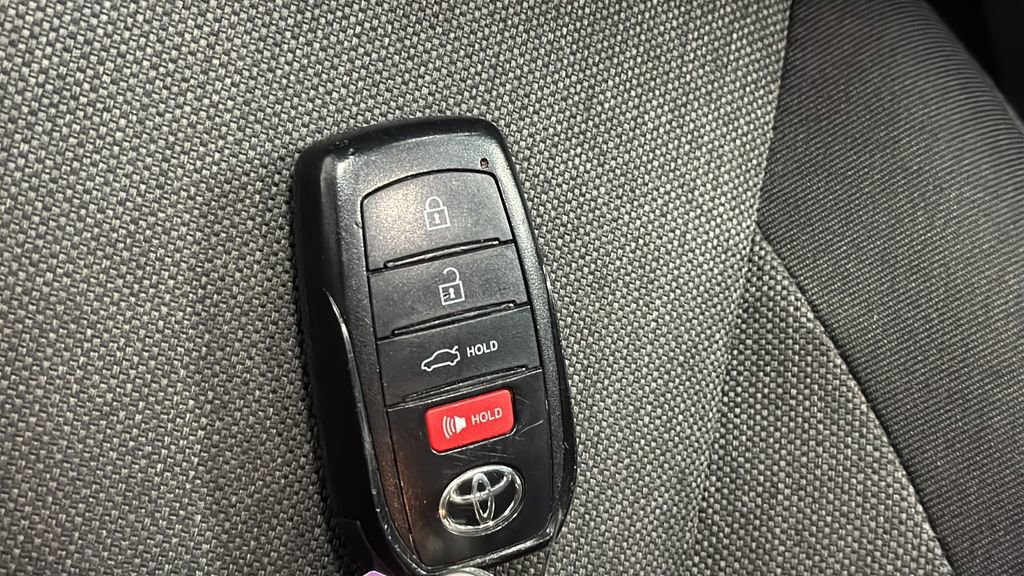 Used 2025 Toyota Camry LE image 20