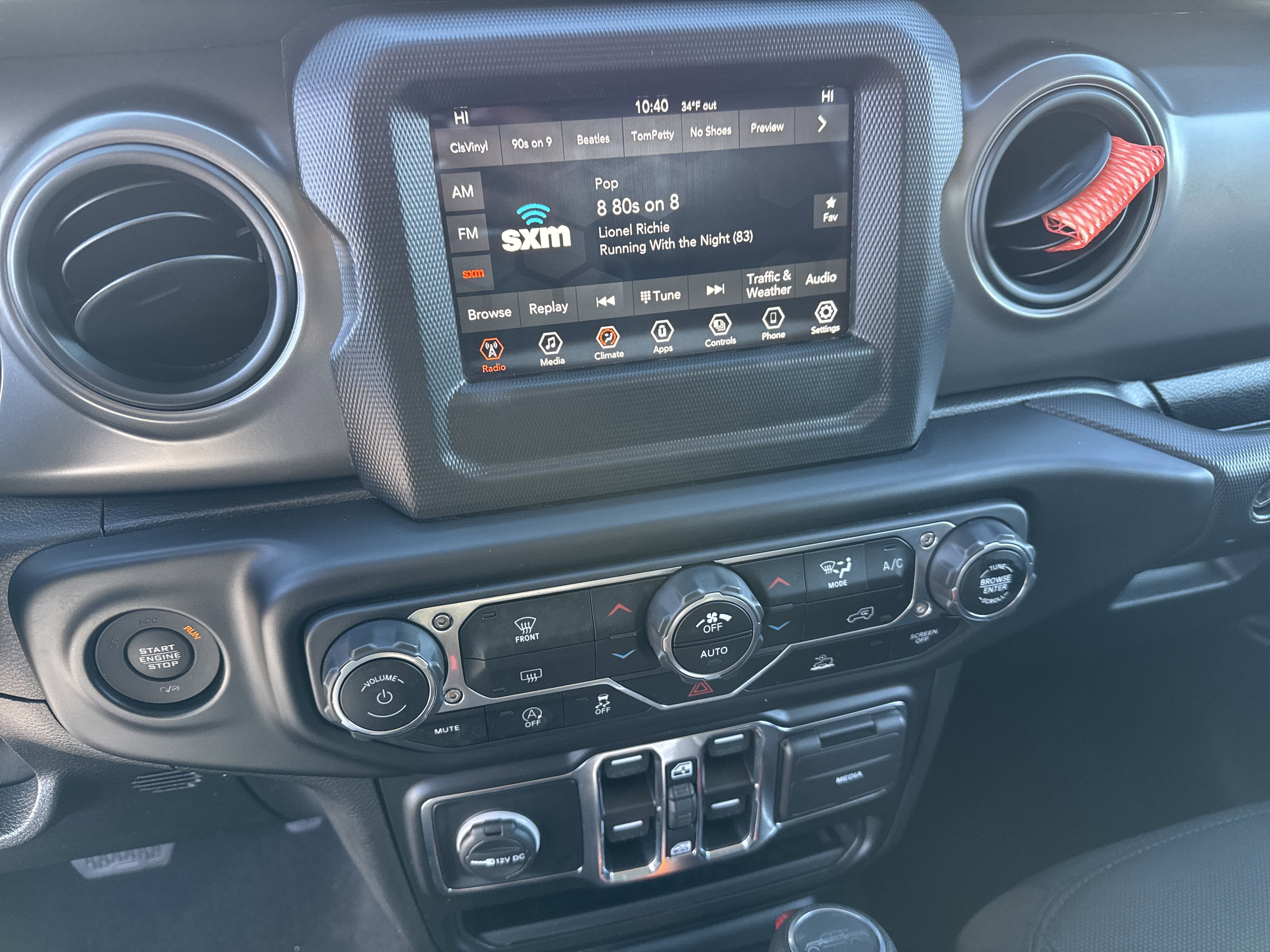 Used 2022 Jeep Gladiator Sport image 32