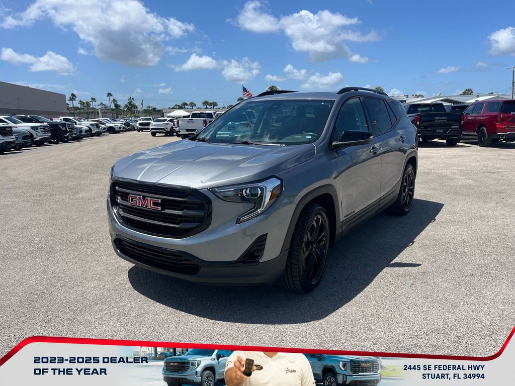 Used 2021 GMC Terrain SLT w/ Elevation Edition image 7
