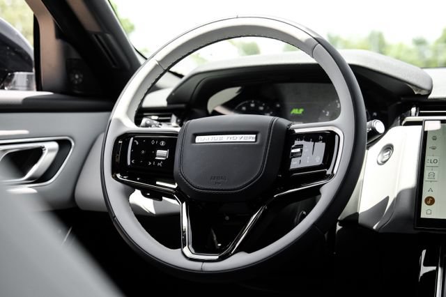 New 2026 Land Rover Range Rover Velar S AWD/4WD image 19