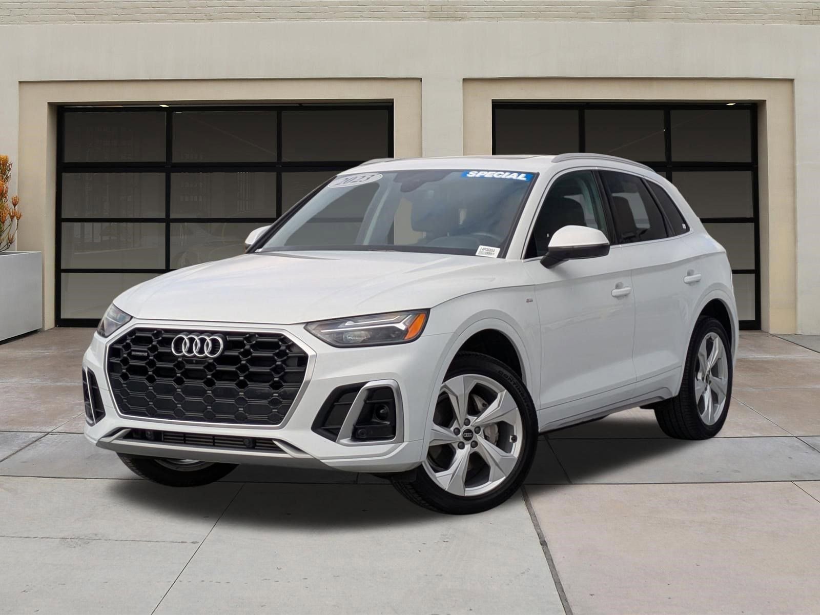 Used 2023 Audi Q5 2.0T Premium Plus w/ Premium Plus Package image 3