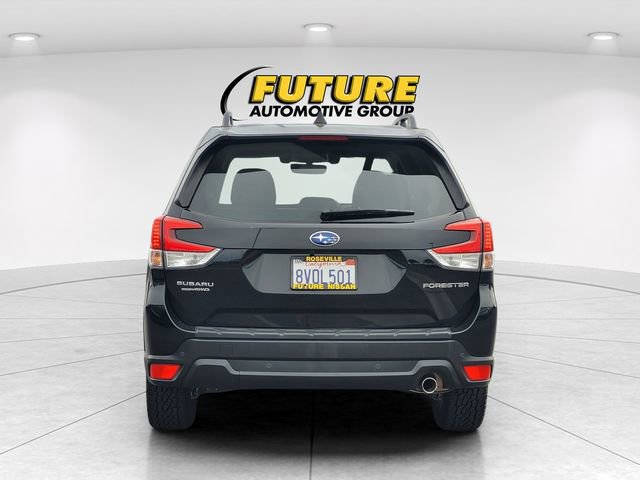 Used 2021 Subaru Forester Limited image 8