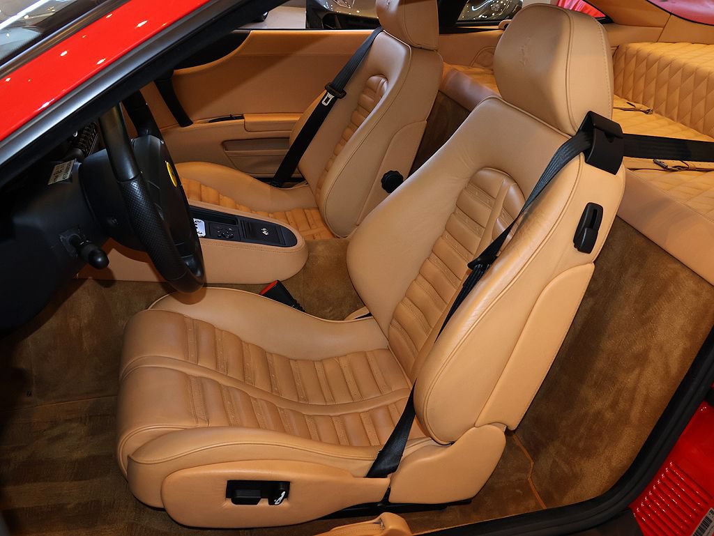 Used 2001 Ferrari 550 Maranello Coupe RWD image 5