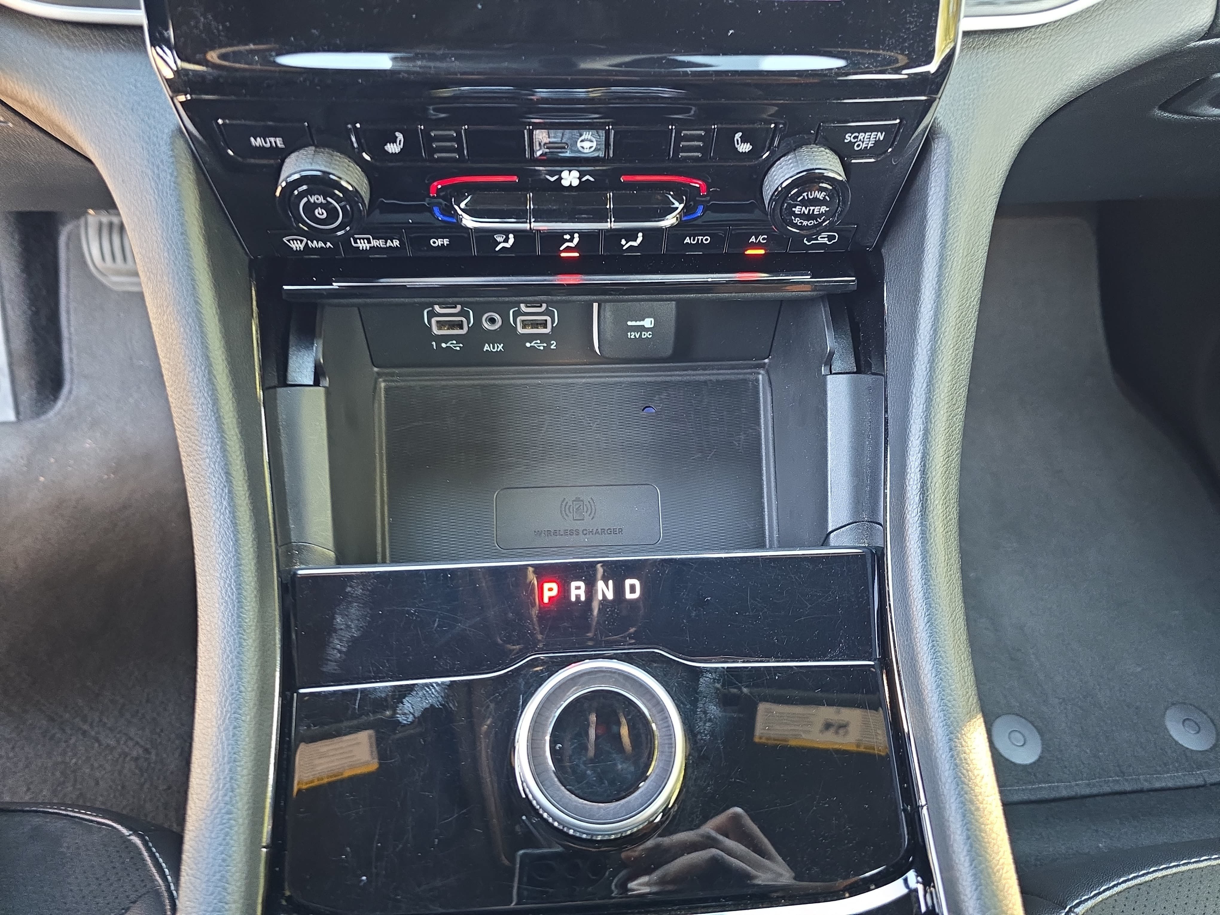 Used 2023 Jeep Grand Cherokee L Laredo AWD/4WD image 25