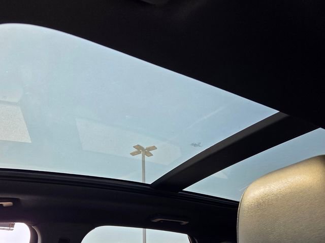 Used 2023 Ford Edge ST-Line image 19