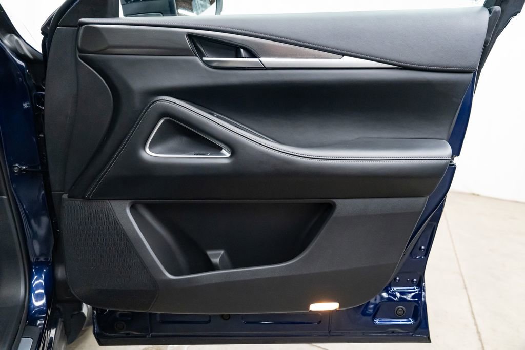 Used 2025 INFINITI QX60 Luxe image 30