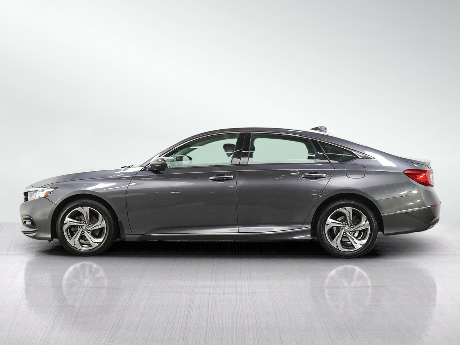 Used 2019 Honda Accord EX-L image 2