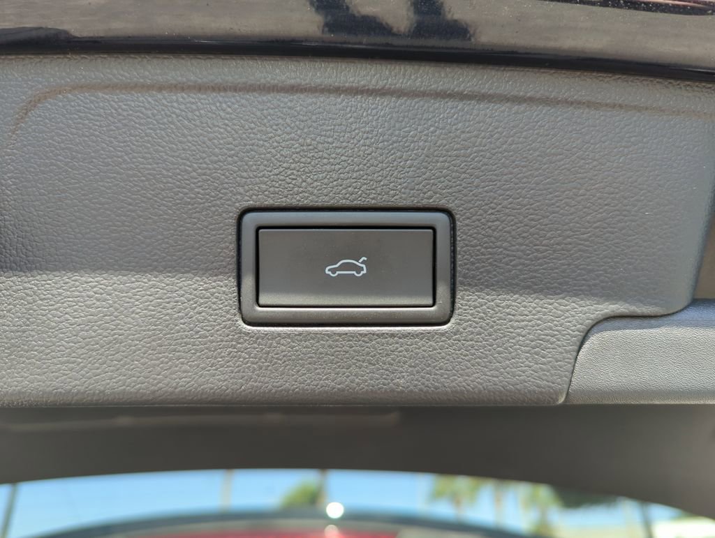 New 2025 Volkswagen Atlas Cross Sport SEL Premium R-Line image 21