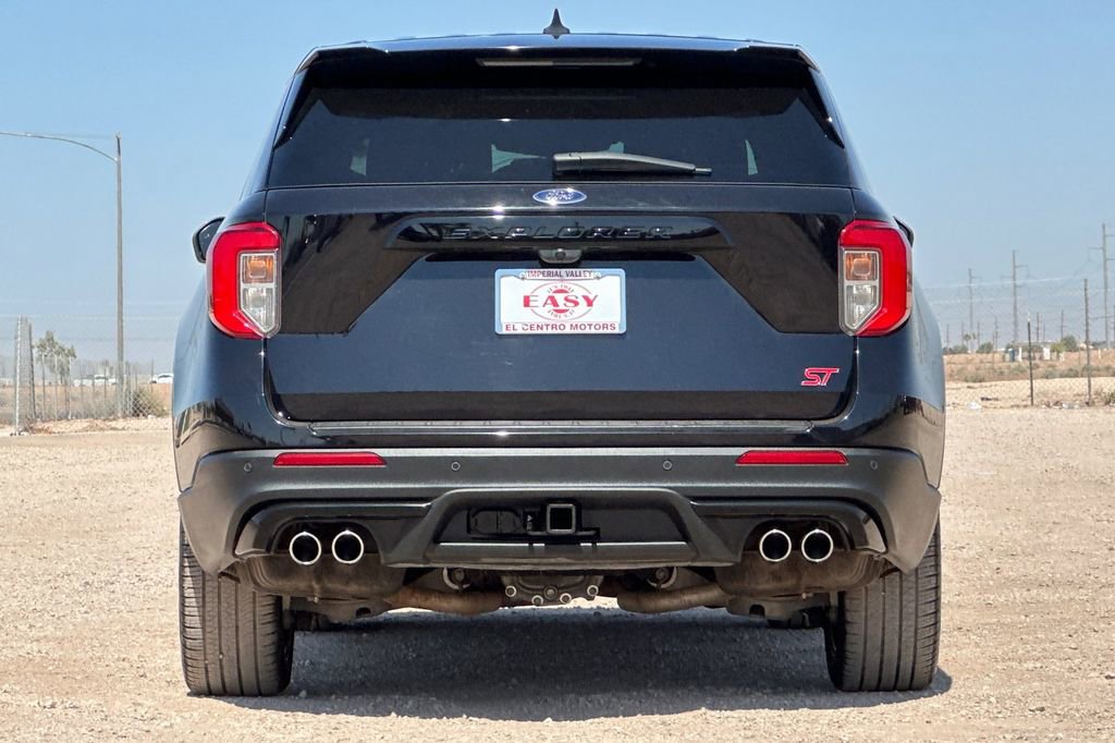 Used 2022 Ford Explorer ST w/ ST Street Pack image 5