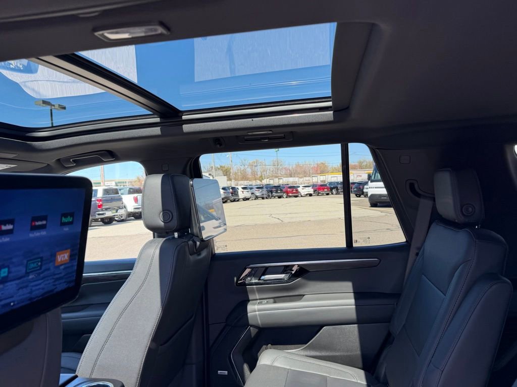 Used 2025 Chevrolet Tahoe Z71 w/ Z71 Off-Road Package AWD/4WD image 10