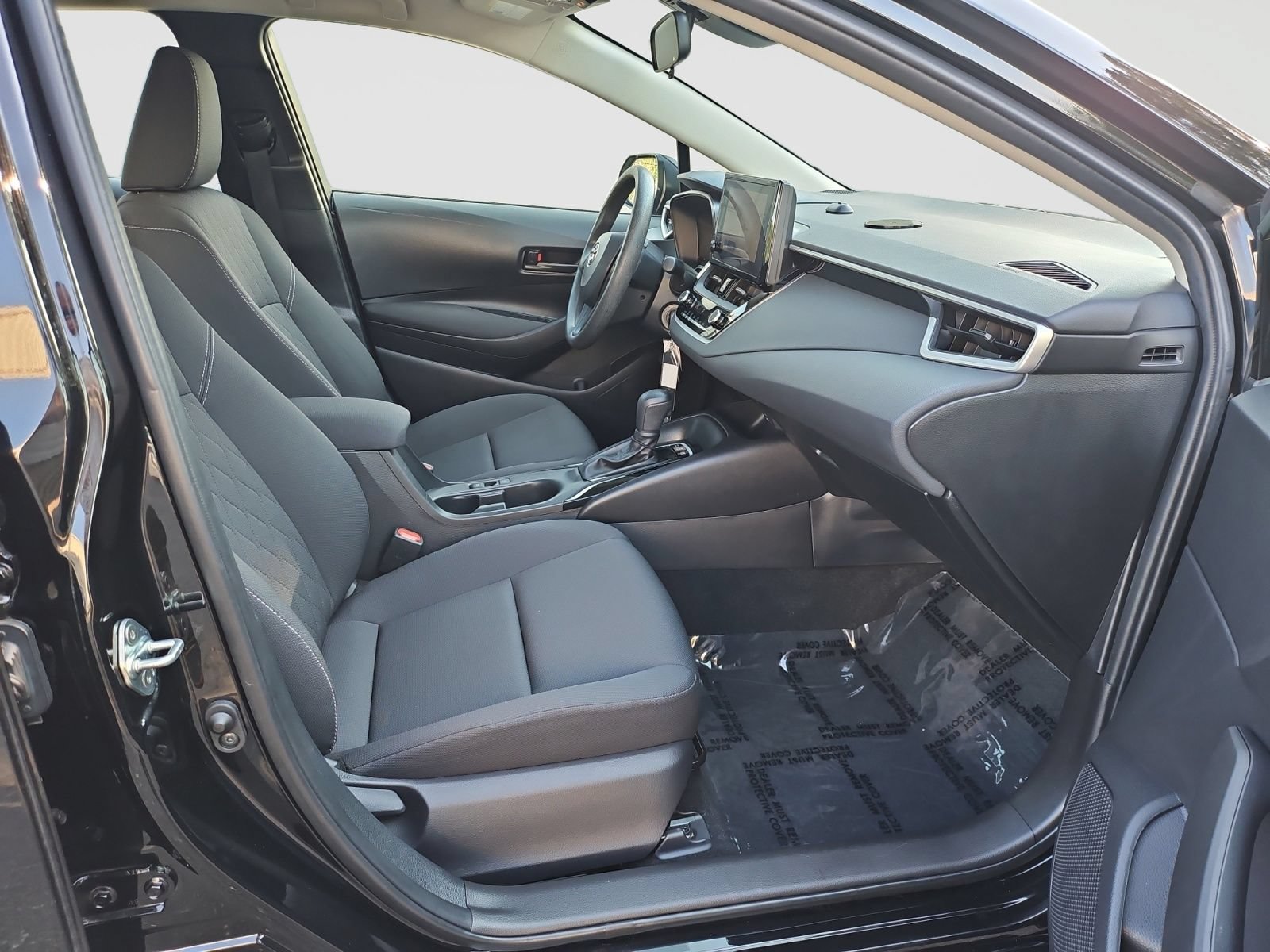 Used 2023 Toyota Corolla LE FWD image 15