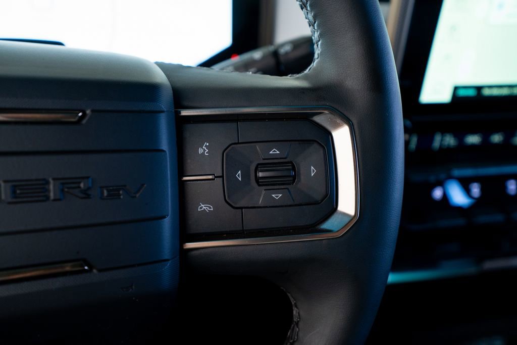 Used 2024 GMC Hummer EV 3X w/ Omega Edition image 39