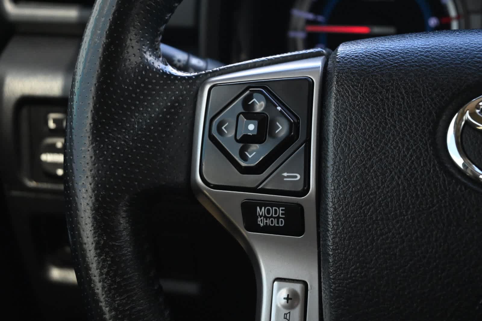 Used 2014 Toyota 4Runner Limited RWD image 10