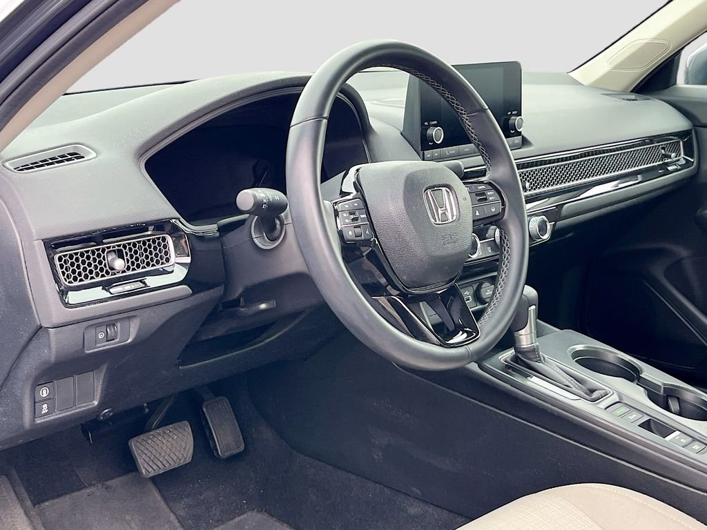 Used 2024 Honda Civic EX image 9