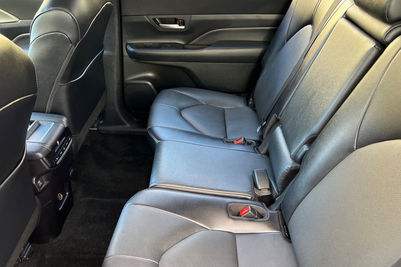 Certified 2025 Toyota Grand Highlander AWD Hybrid image 12