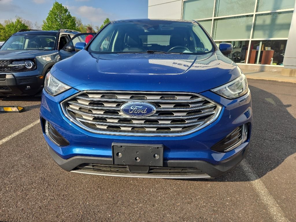 Used 2021 Ford Edge SEL w/ Convenience Package AWD/4WD image 2