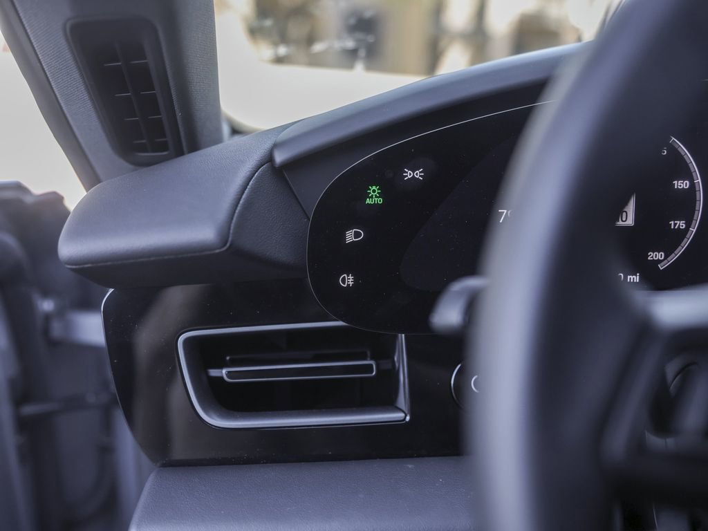 Certified 2025 Porsche Taycan image 24