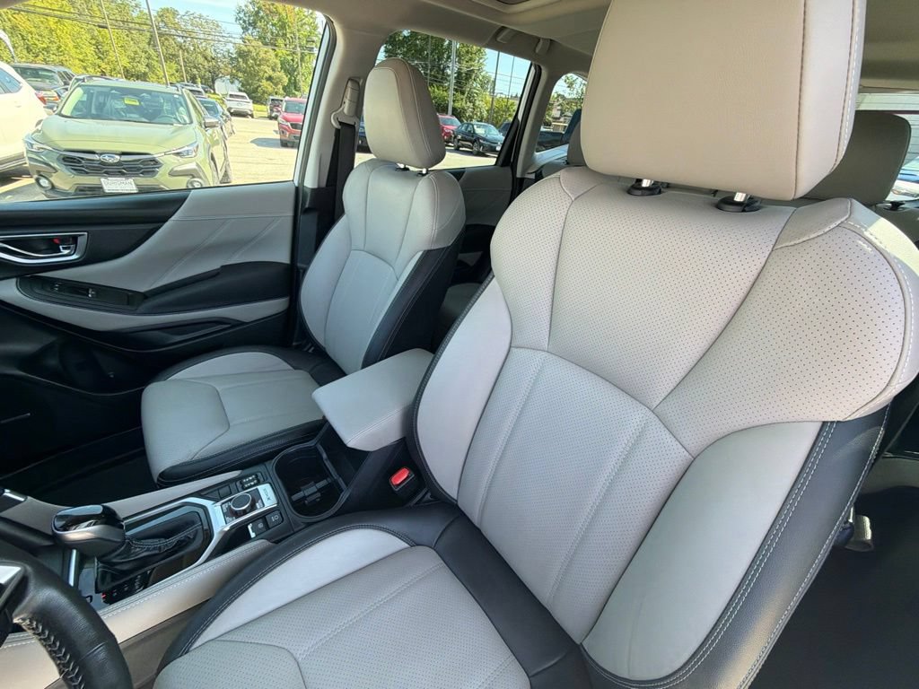 Used 2022 Subaru Forester Limited AWD/4WD image 15