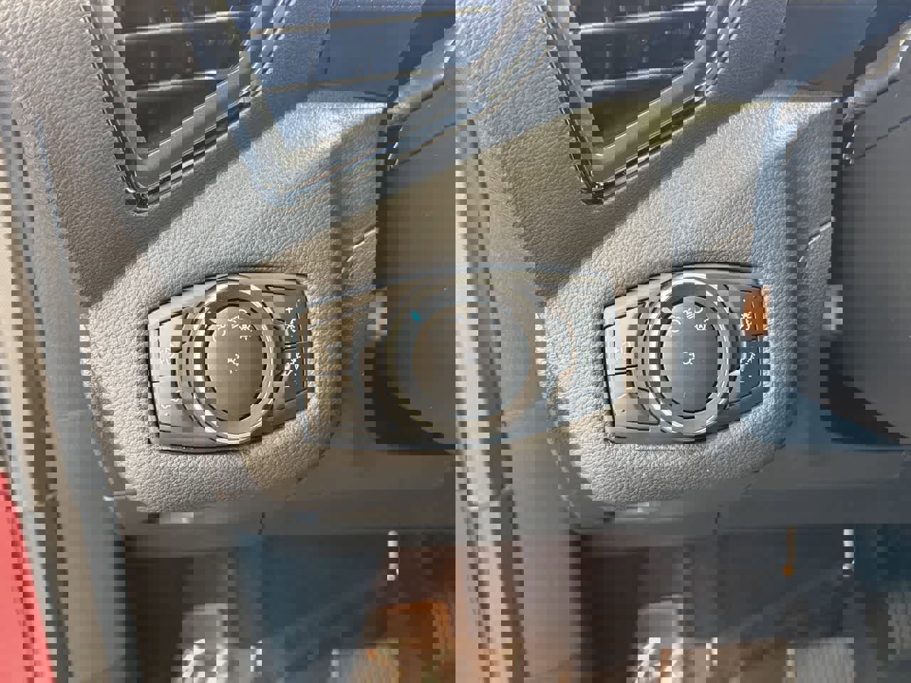 Used 2018 Ford Escape SEL image 14