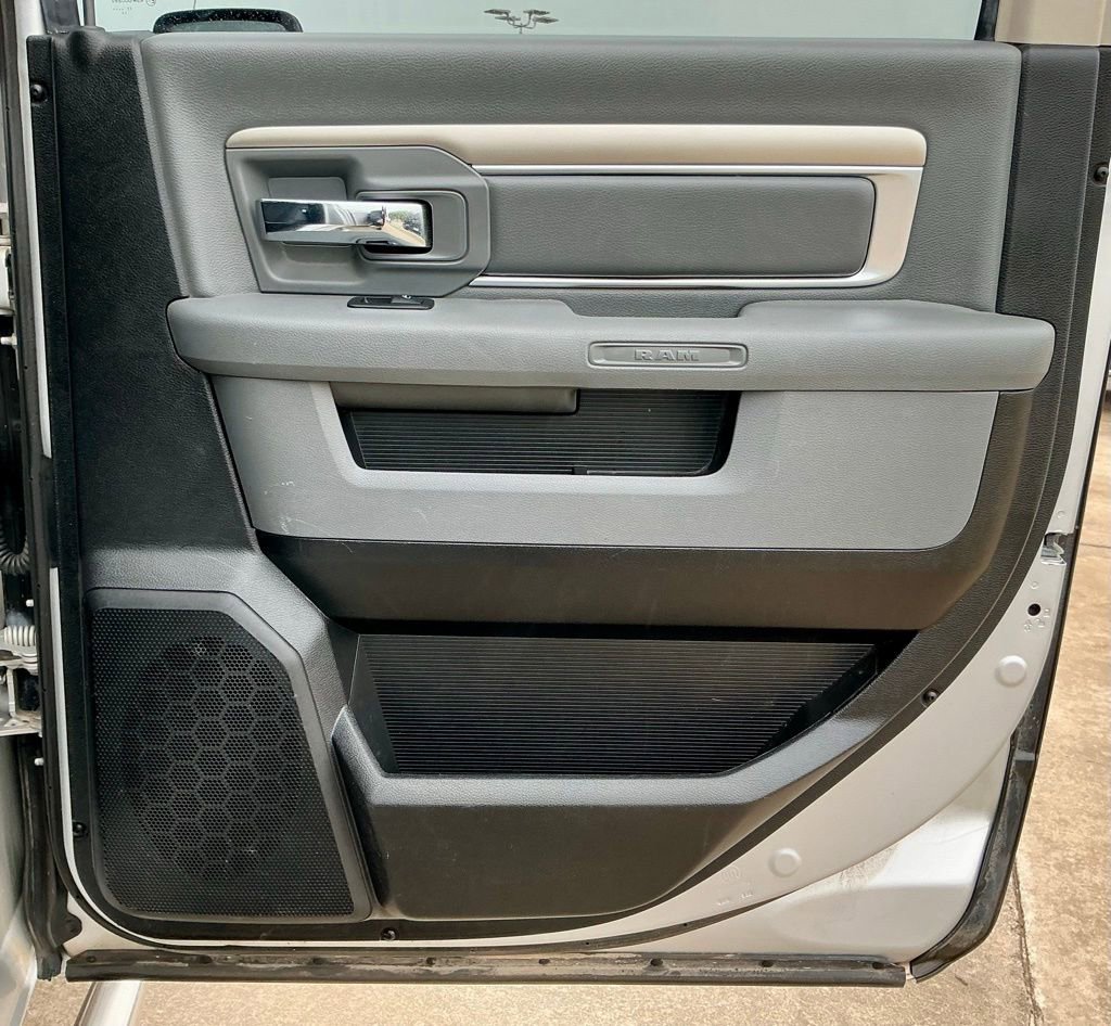 Used 2018 RAM 1500 SLT AWD/4WD image 25