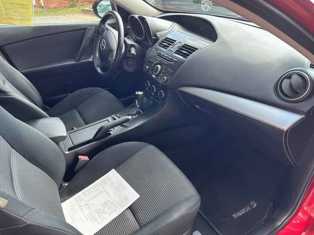 Used 2013 MAZDA MAZDA3 i Touring image 15